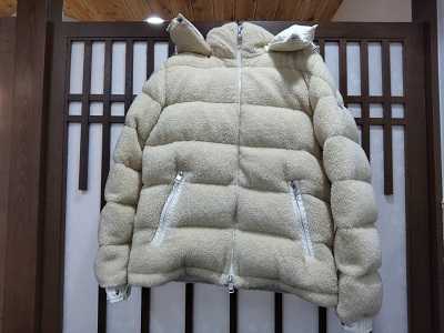 モンクレール買取　MICHON ボアフーデッドダウンジャケット